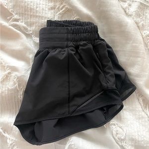 LULULEMON HOTTY HOT SHORTS